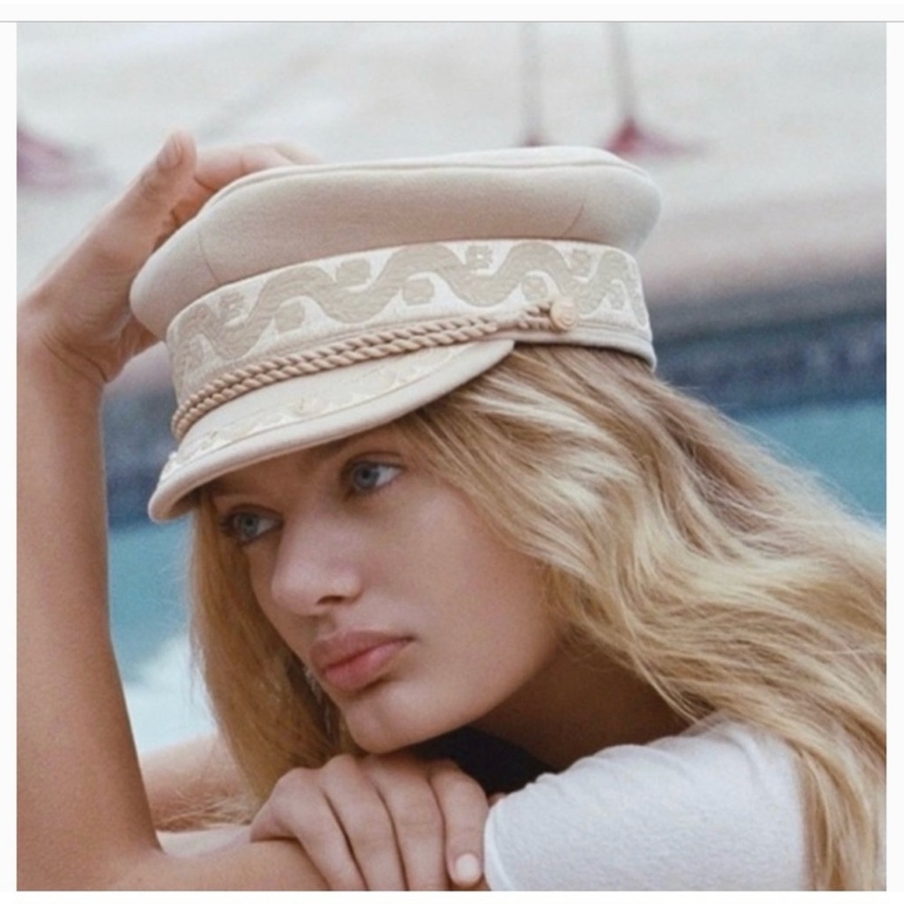 Lack of color hat.